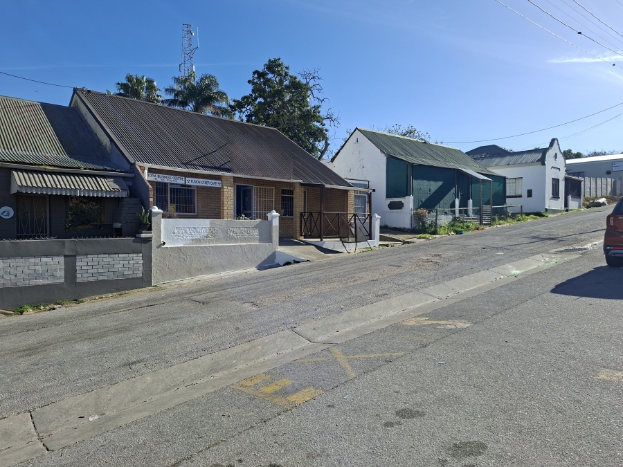 Commercial Property for Sale in Uitenhage Central Eastern Cape